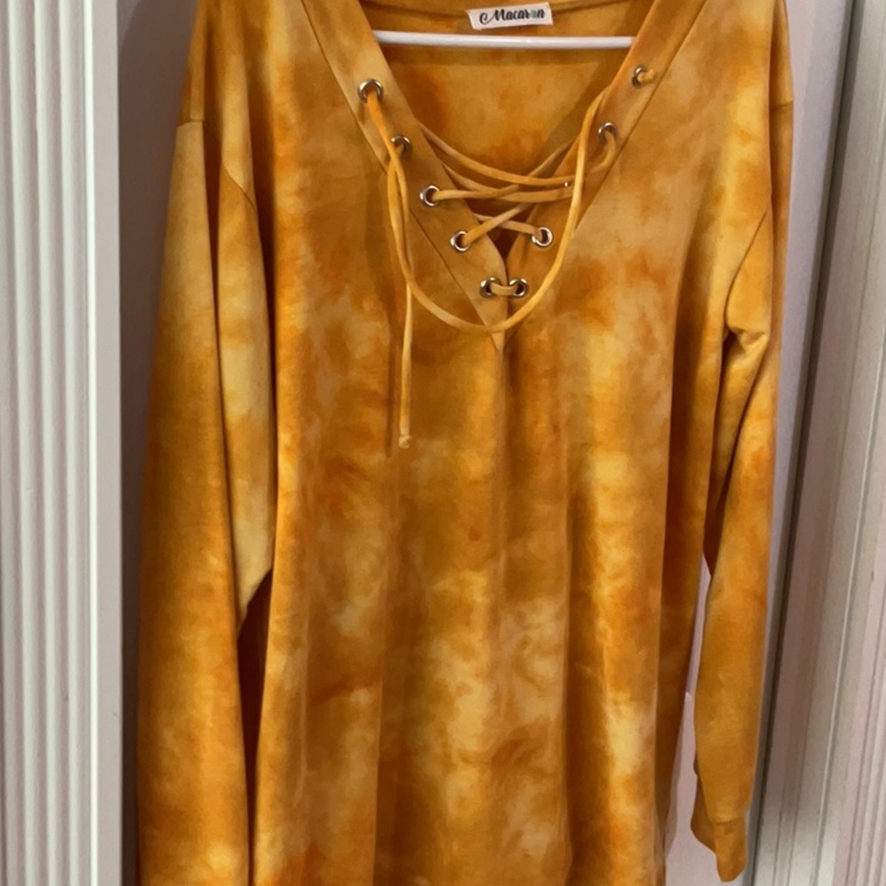 Women’s Macaron Blouse